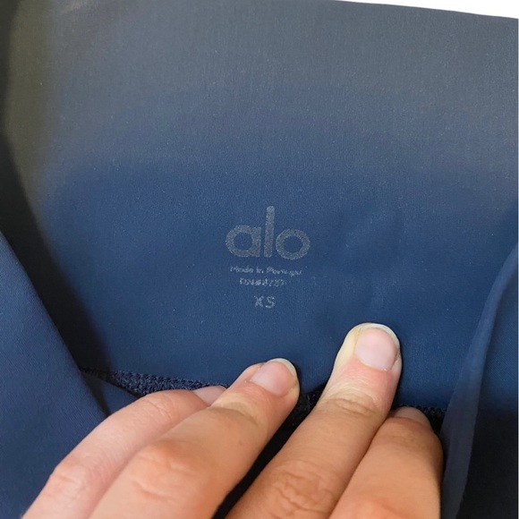 ALO Yoga High Waist Ripped Warrior Leggings - Picture 5 of 6